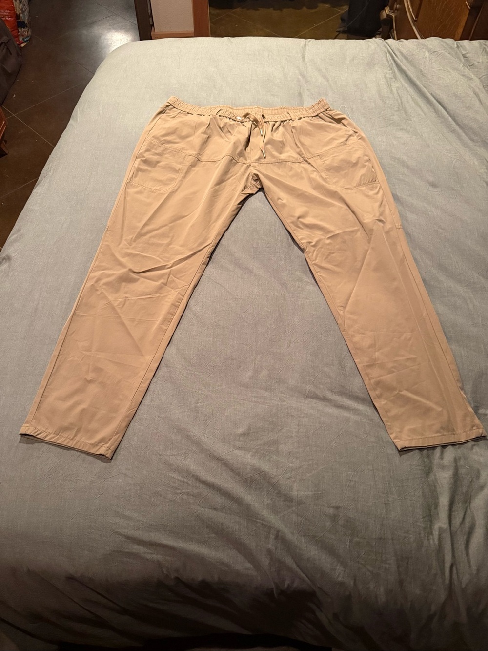 Men's Elastic Waist Drawstring Chinos - Tan